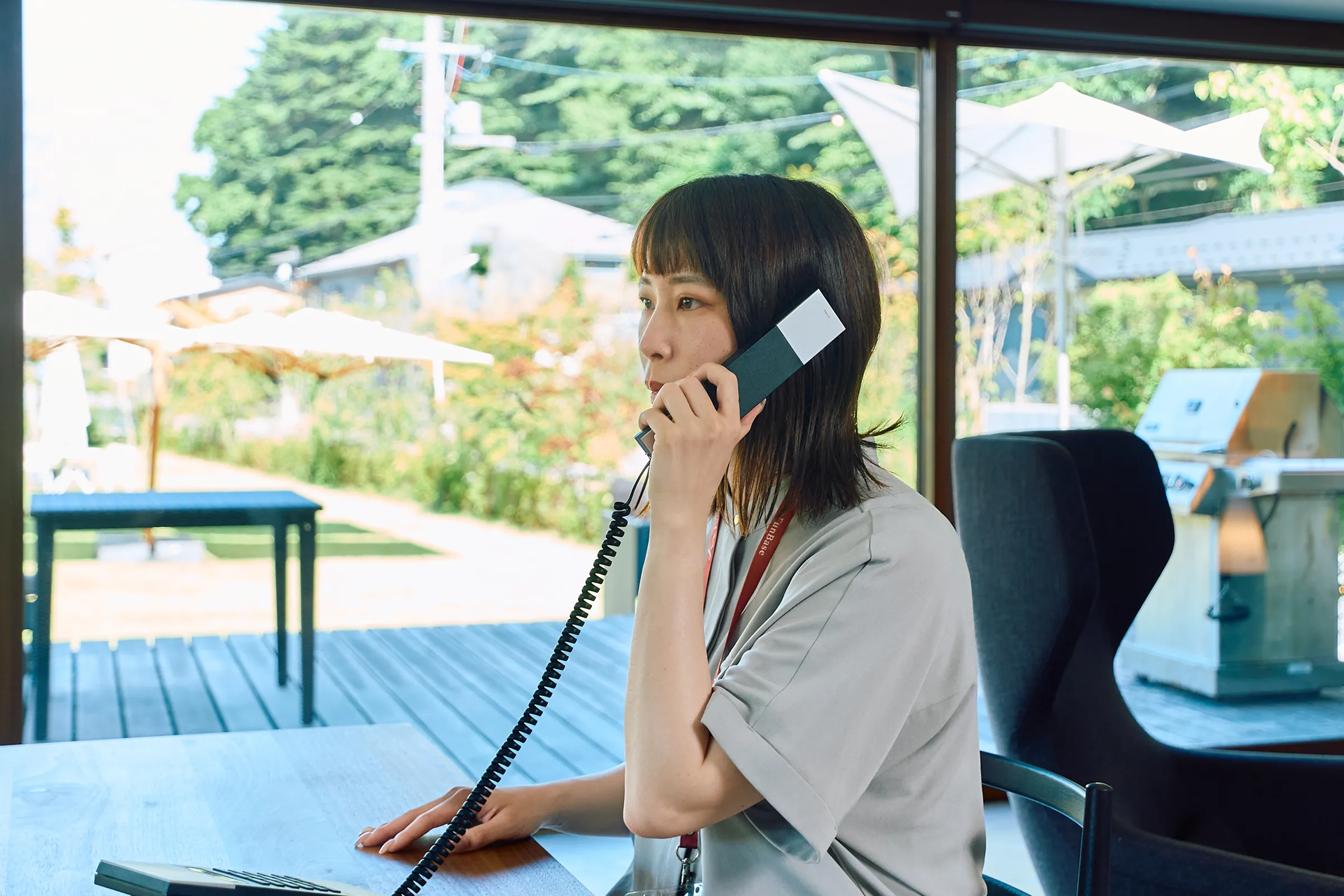 受付の電話の様子