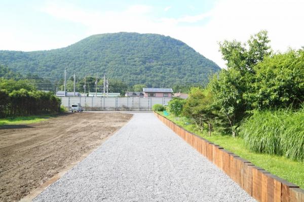 南ヶ丘離山裾土地　261坪