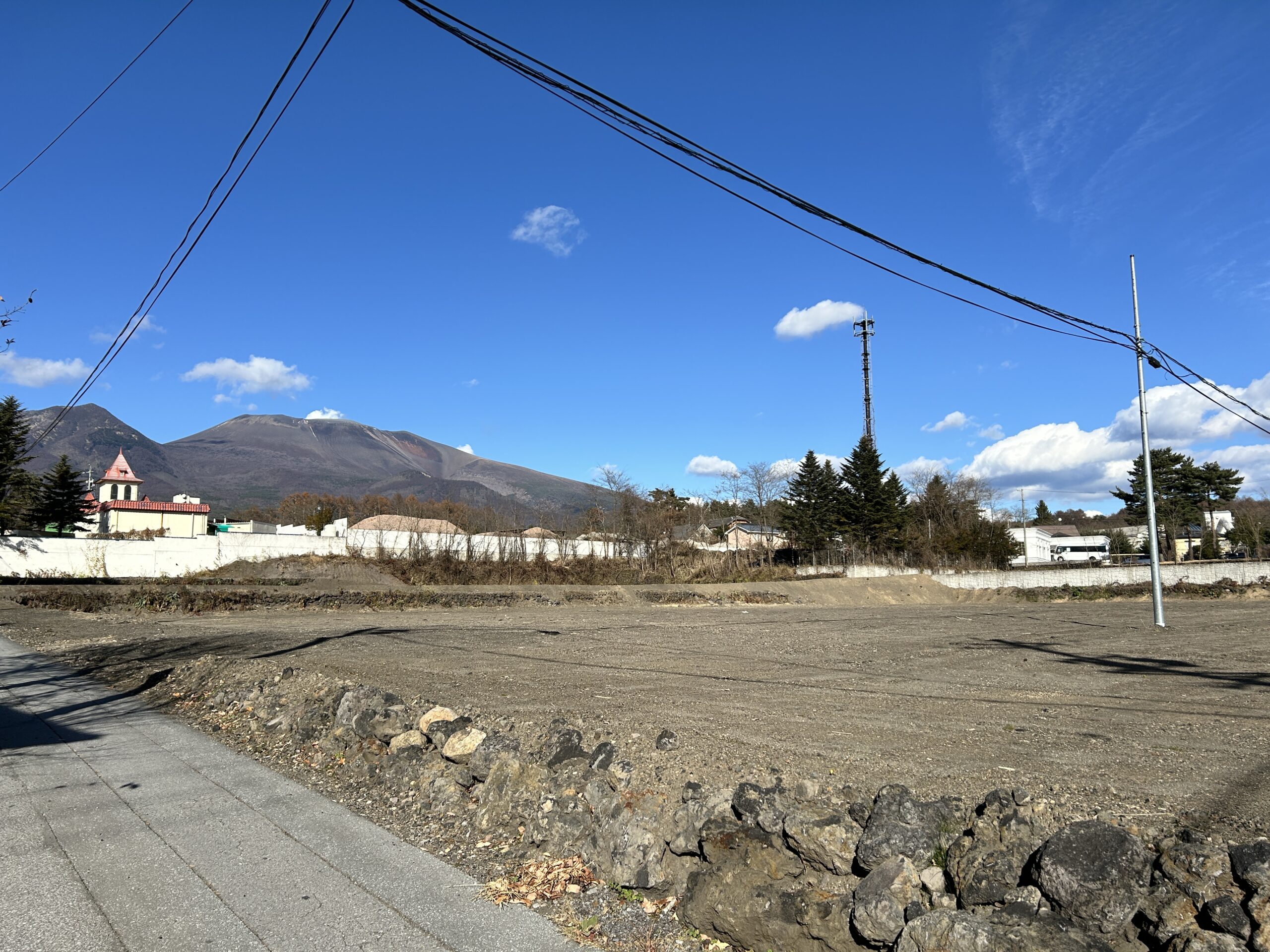 御代田　3,303坪の事業用土地